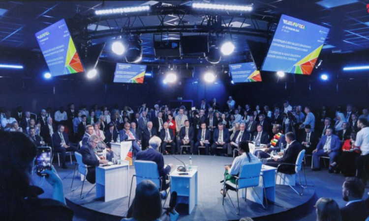 Владимир Литвиненко выступил на форуме Россия-Африка